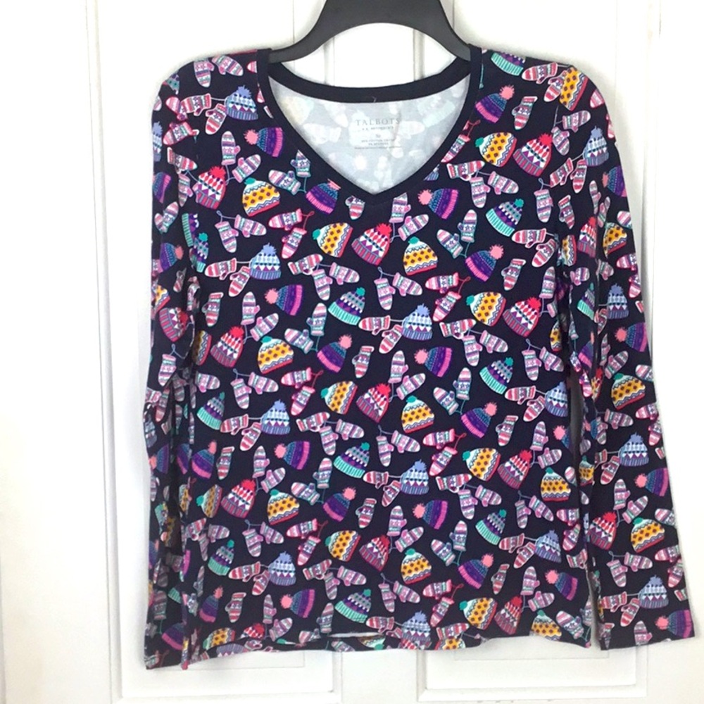 Talbots Long Sleeve V-neck‎ Top Winter Print Cozy NWOT